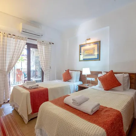 Guenays Garden Villa *